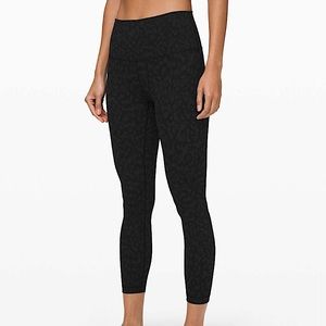 Lululemon Wunder Under 25” Leggings
